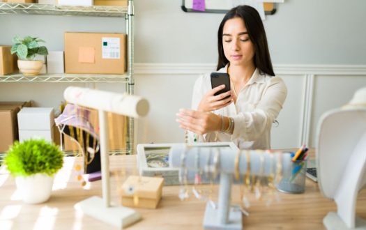 Black Friday 2025: Oportunidade de ouro para quem vende semijoias